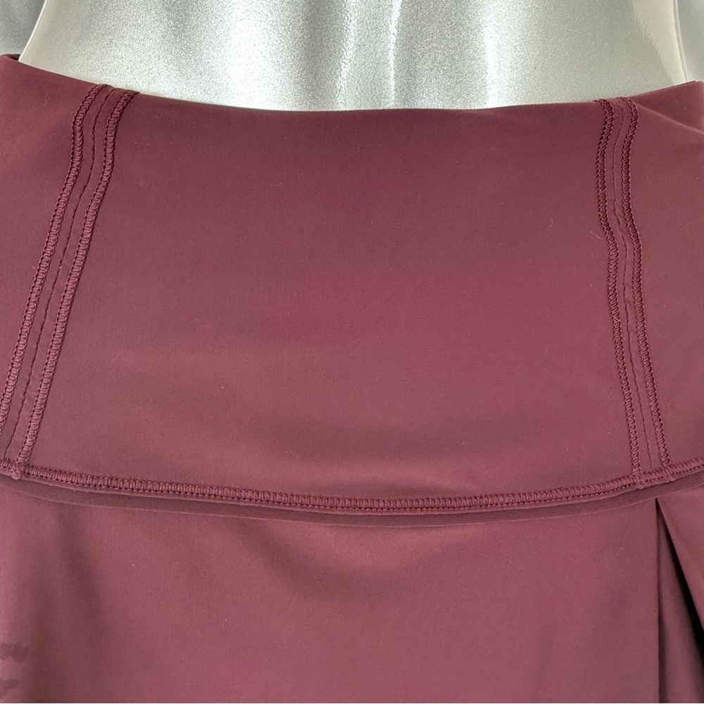 Lululemon Athletica burgundy short skirt size 4 US - Picture 2 of 7